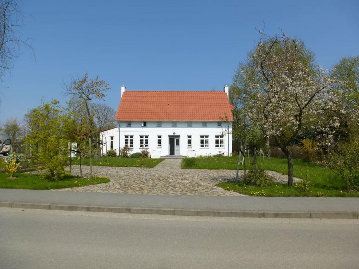 Traumhaftes Luxus-Ferienhaus Warnkenhagen  Экстерьер фото